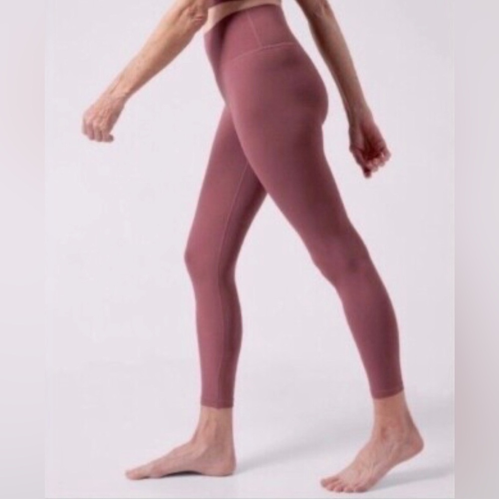 Athleta Transcend 7/8th Tights in Tawny Rose Mauve, size Small Petite